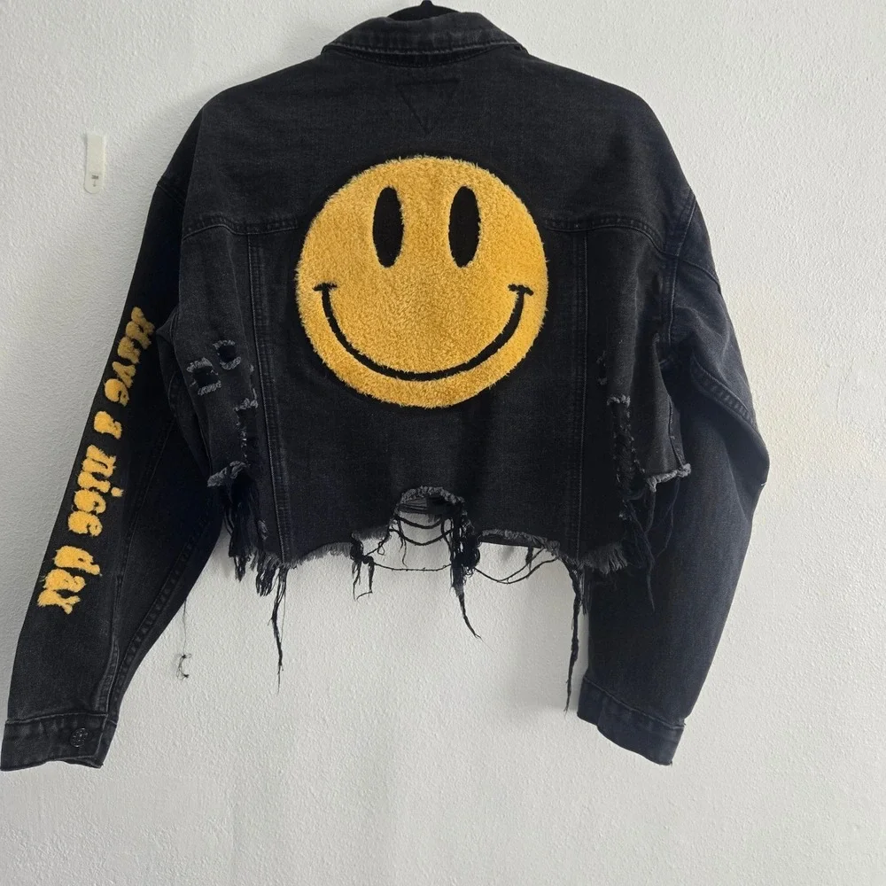 Trio Urban Black Distressed Cropped Denim Jacket Smiley Face Have a Nice Day S/M - Picture 2 of 6